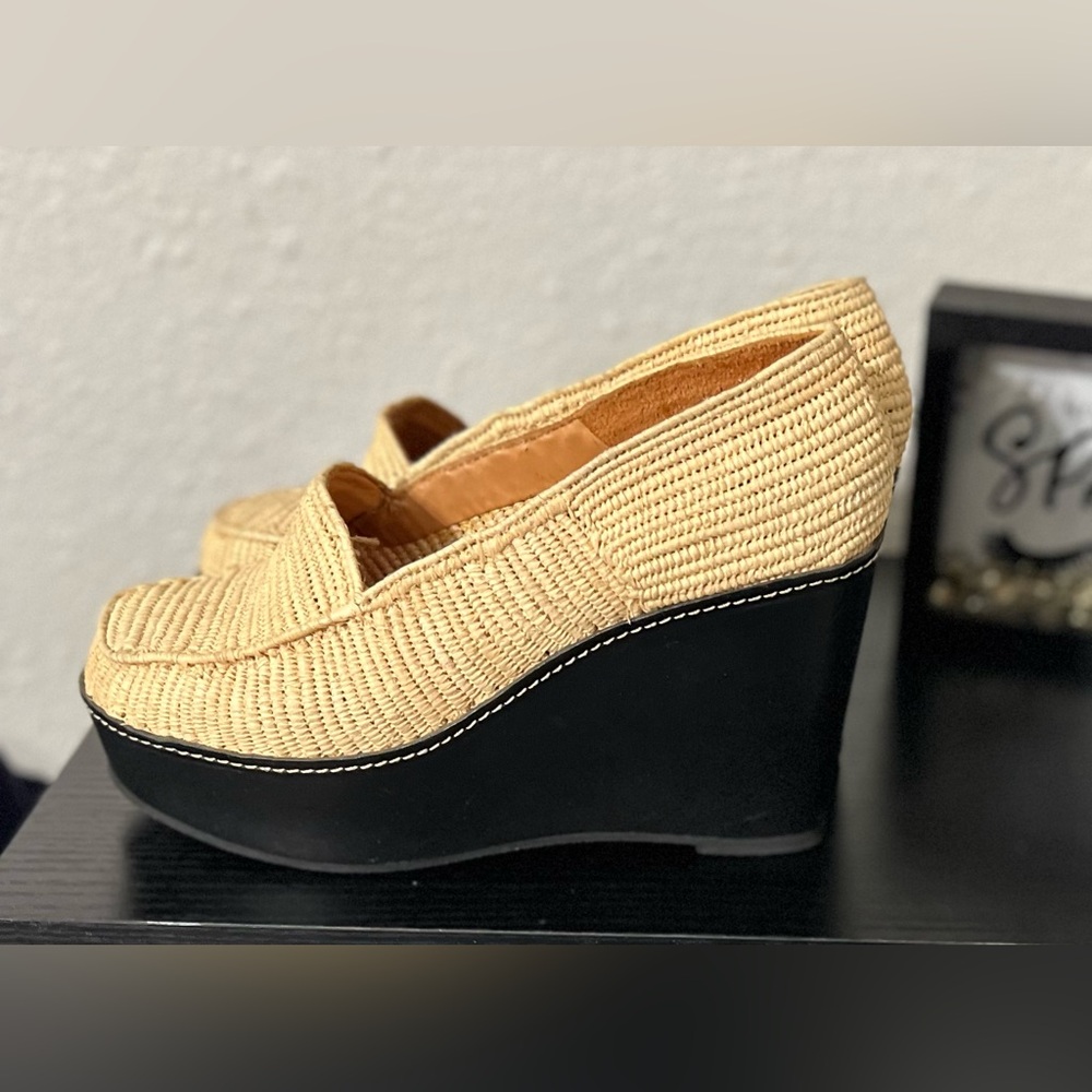 🤩 NEW LISTING! Carven & Robert Clergerie Woven Pumps Wedge Platform Tan US Sz 6 - Picture 3 of 6